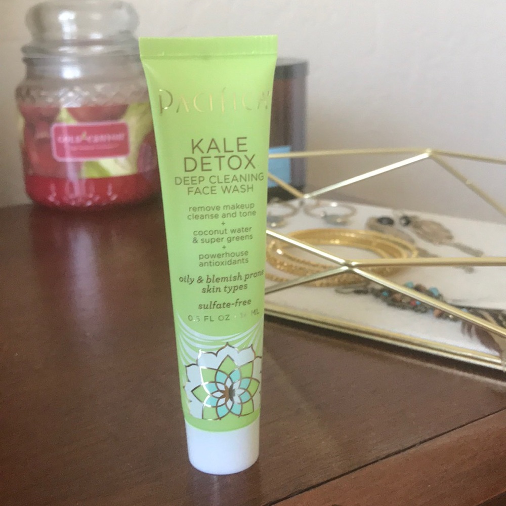 🌺 5 FOR $20! 🌺 PACIFICA KALE DETOX FACE WASH